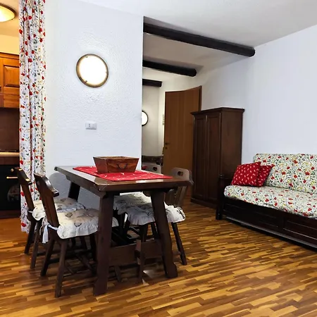 Hostdomus - Wood Lejlighed Cesana Torinese